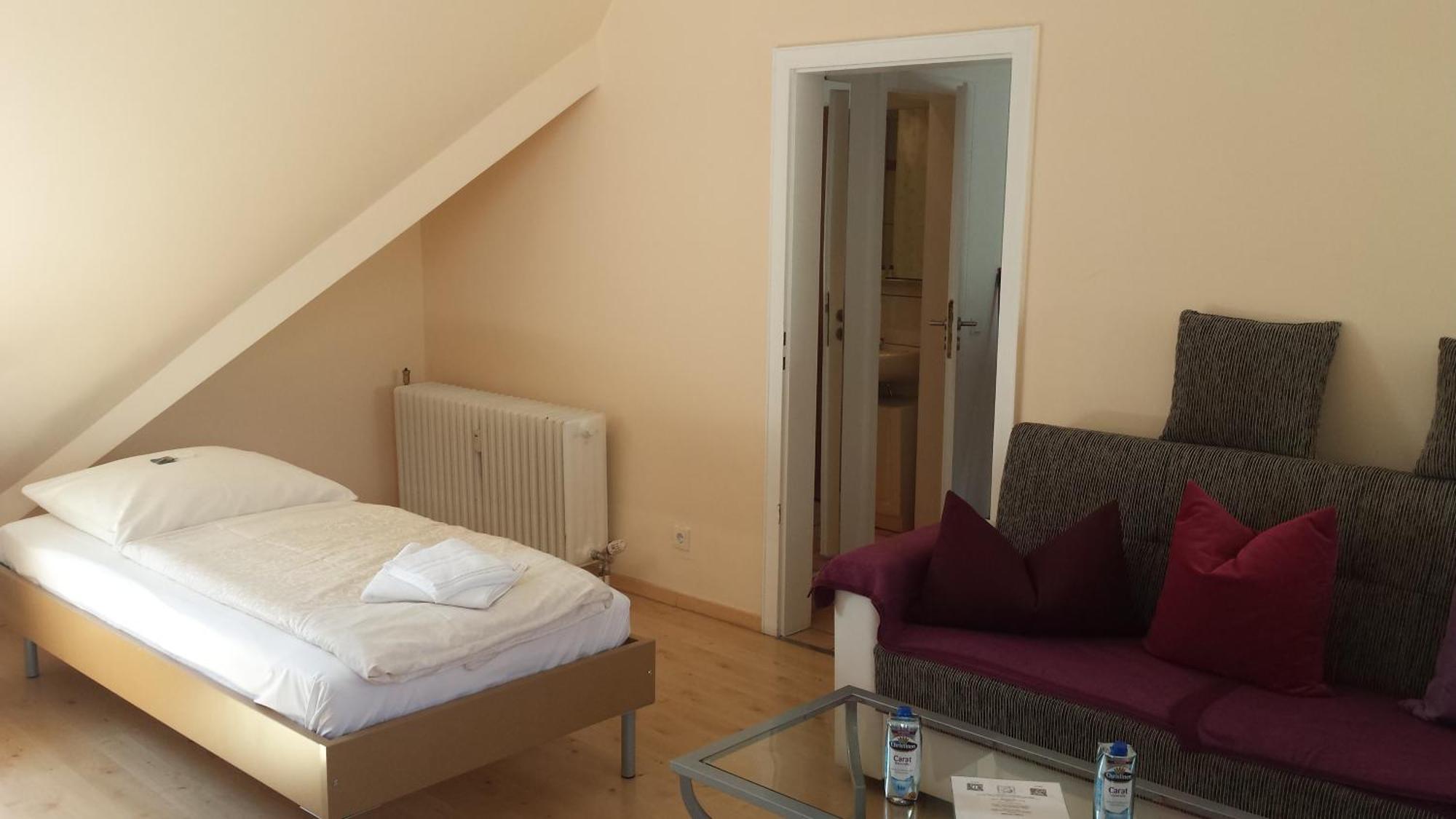 Barcelona Bed & Breakfast Ντίσελντορφ Δωμάτιο φωτογραφία