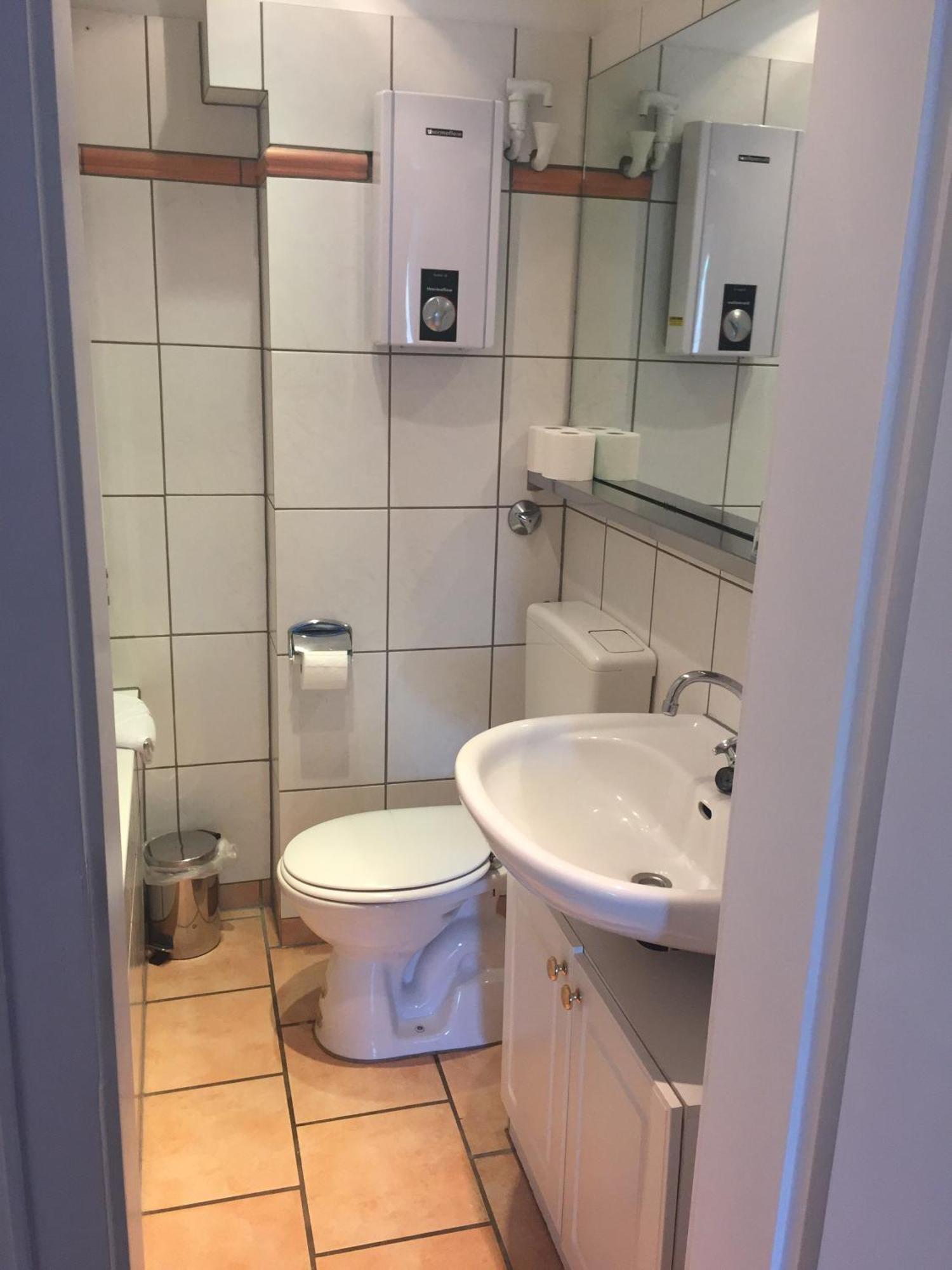 Barcelona Bed & Breakfast Ντίσελντορφ Δωμάτιο φωτογραφία