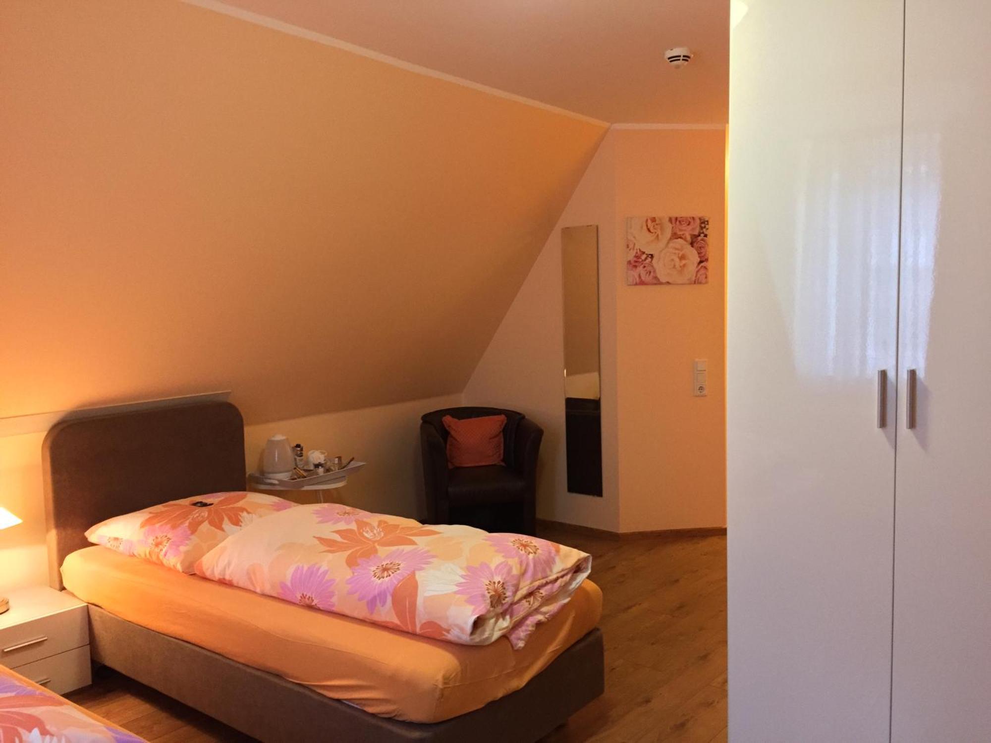 Barcelona Bed & Breakfast Ντίσελντορφ Δωμάτιο φωτογραφία